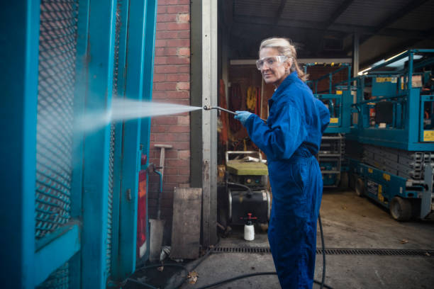 Best Gas Station Cleaning  in Campbell, FL