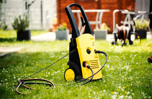 Best Spring Cleaning  in Campbell, FL